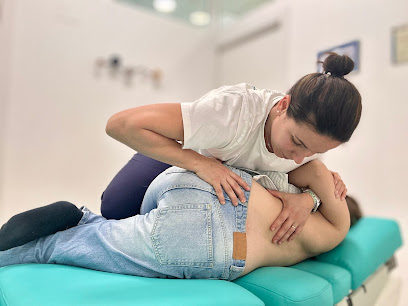 Clínica De Fisioterapia Avanzada Y Osteopatía Almudena Moreno