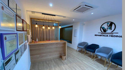 Clínica De Fisioterapia , Osteopatía Y Pilates Rehabitalia Medina Del Campo