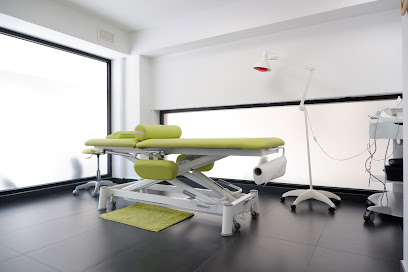 Adrià Adam Dasca, Fisioterapeuta