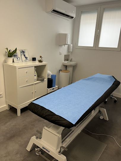 Cristina Cregenzán – Fisioterapia Y Osteopatía