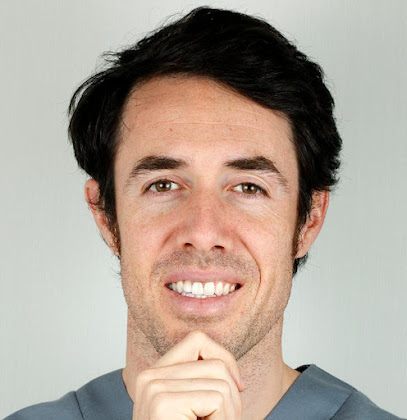 Cristóbal Romero – Fisioterapeuta Y Osteópata