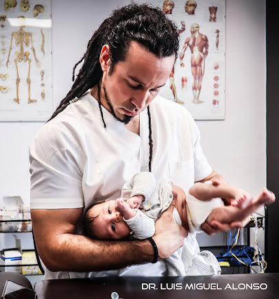 Dr. Luis Miguel Alonso – Fisioterapeuta & Osteópata