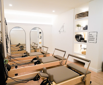 Emotion Pilates Y Fisioterapia