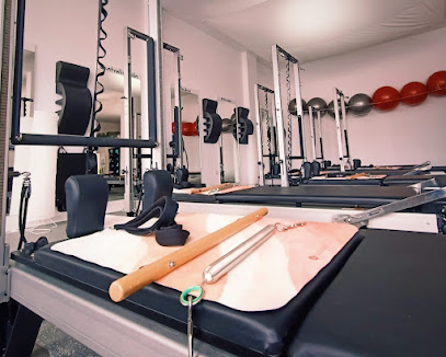 Fisioterapia, Osteopatía Y Pilates Magec