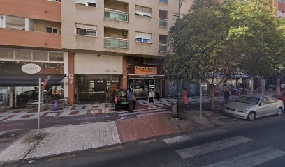 Glenda Serrano, Fisioterapeuta