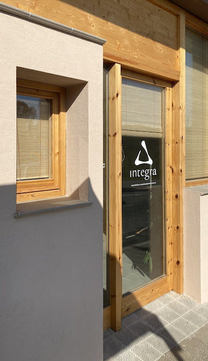 Integra · Centre De FisioteràPia, Nutrició, Psicologia I Pnie A Solsona