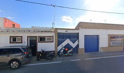 Lola García Jaén, Fisioterapeuta