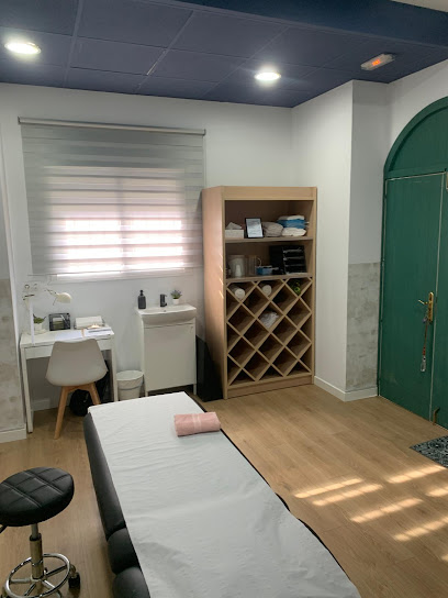María Cuevas Fisioterapia Y Osteopatía